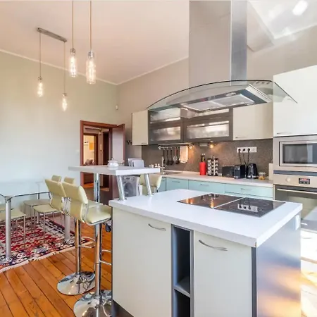 דירה Charming 2bdr In Historic Center With Parking *